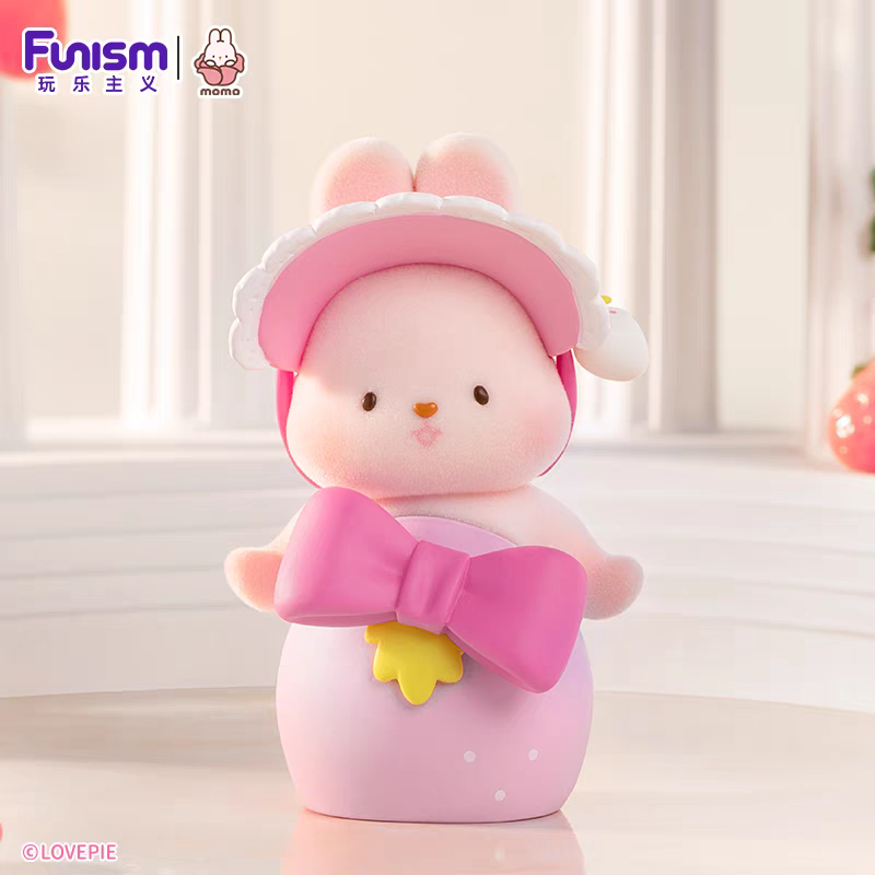 MOMO Bunny Strawberry Town Blind Box