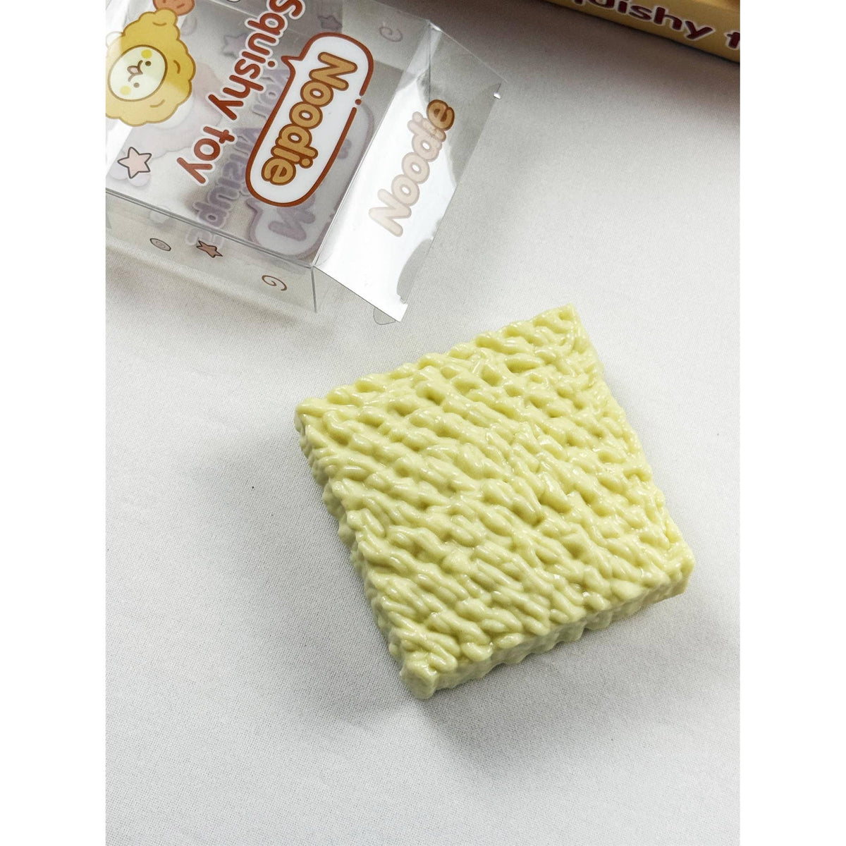 Crunchy Instant Noodle Squishy: NOODLE