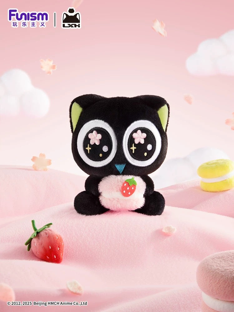 Luo Xiaohei Hug Series Plush Pendant Blind Box