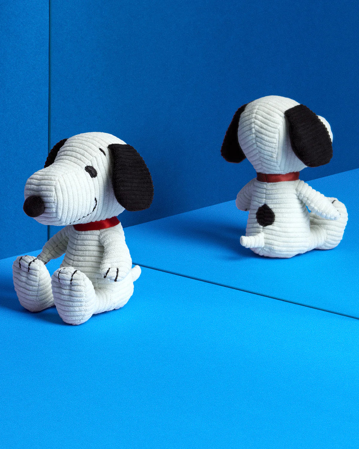 Plush PEANUTS SNOOPY ECO Corduroy Cream Gift box 11" - PEANUTS SNOOPY ECO Corduroy Cream in giftbox 11"