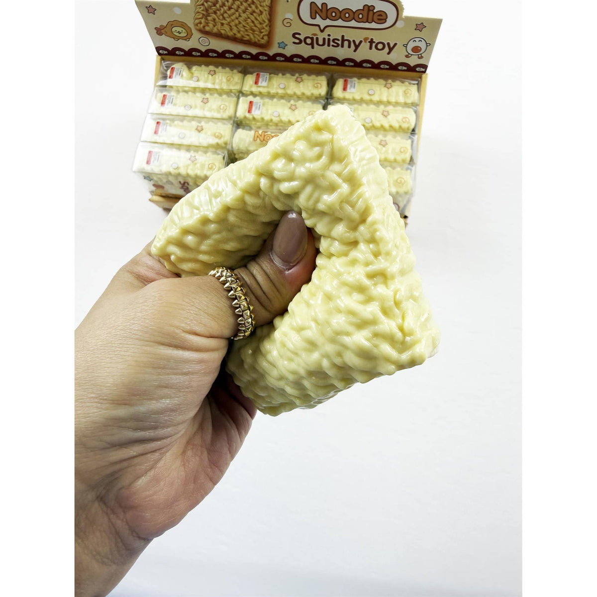 Crunchy Instant Noodle Squishy: NOODLE